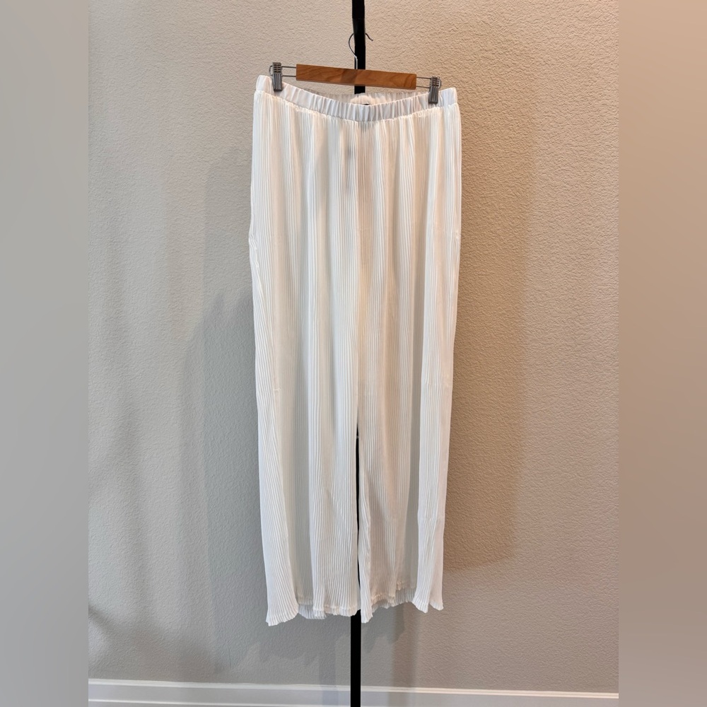 NWT PrettyLittleThing Chiffon Plisse Oversized Wide Leg Trousers Pleated
